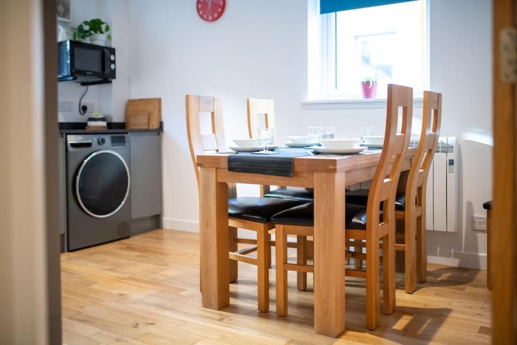 Modern City Centre Apartment In Inverness Exteriér fotografie